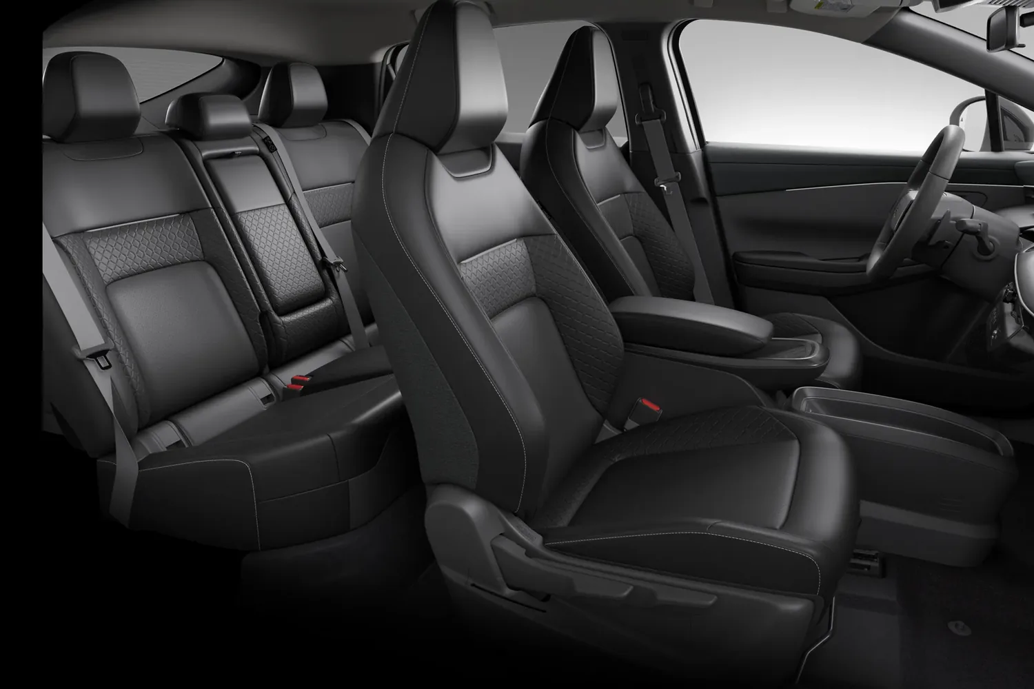 Sièges avant et banquette arrière de la Mitsubishi Eclipse Sportback EV recouverts de similicuir noir
