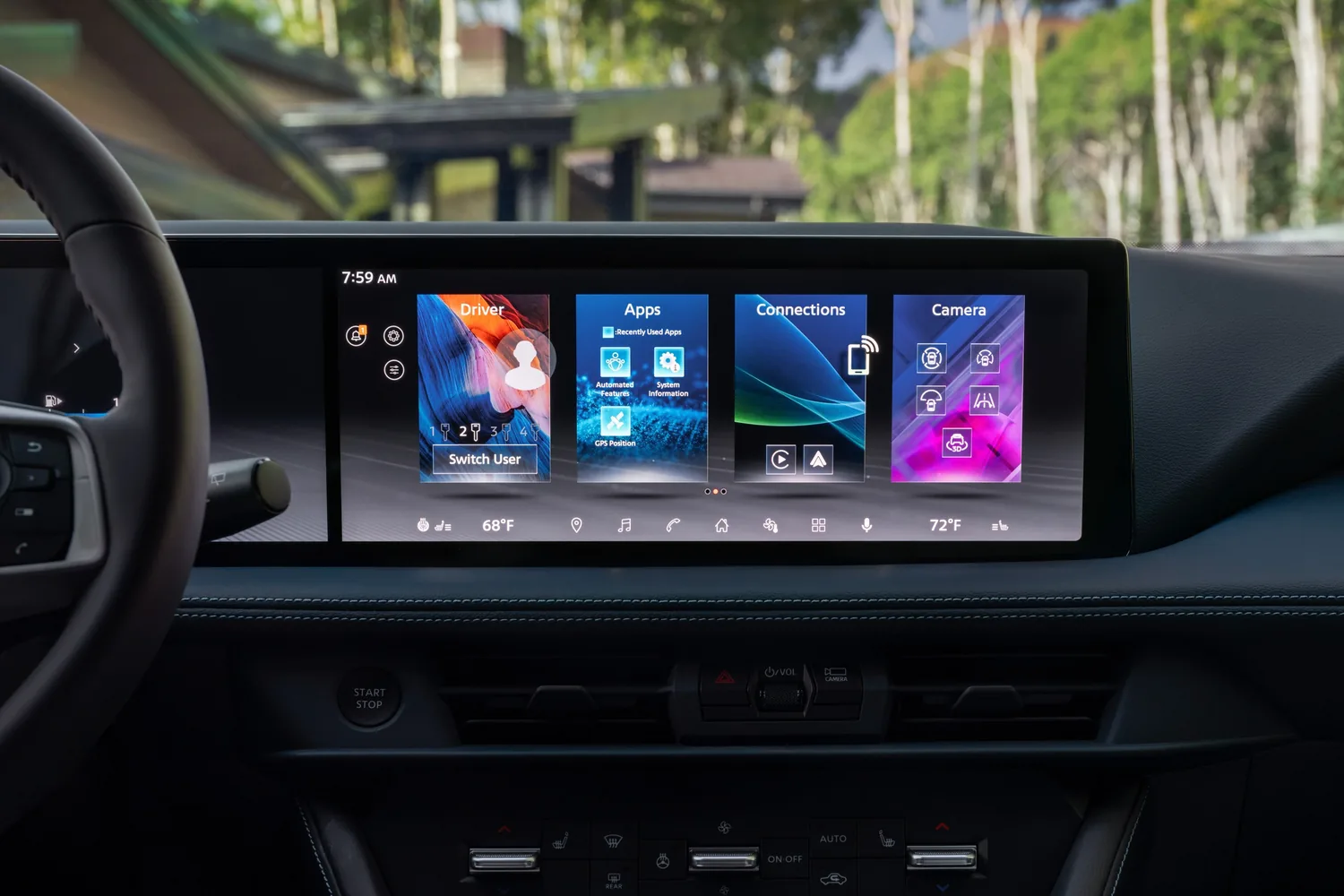 Écran tactile horizontal d'un Nissan Rogue hybride 2027 affichant les applications Google intégrées