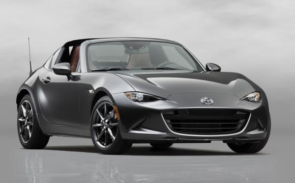 Read more about the article La Mazda MX-5 RF 2017 voit le jour