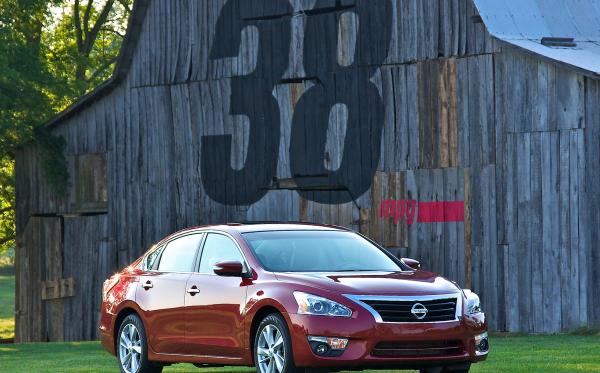 Read more about the article Nissan Altima 2013 – Améliorée à tous les niveau