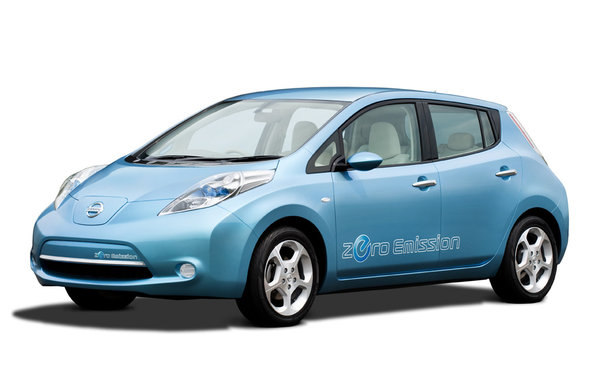 Read more about the article Nissan LEAF voiture 100% électrique en libre-service