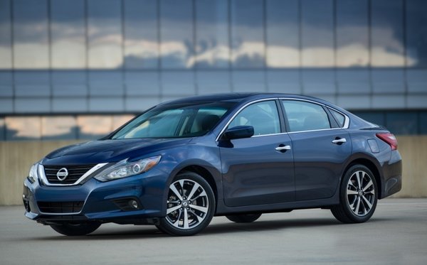 Read more about the article La nouvelle Nissan Altima 2016 : plus de gueule