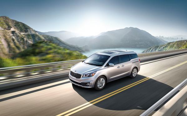 Read more about the article Kia Sedona 2015, le retour en force