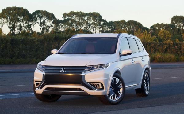 Read more about the article Mitsubishi Outlander 2015, familial et pratique