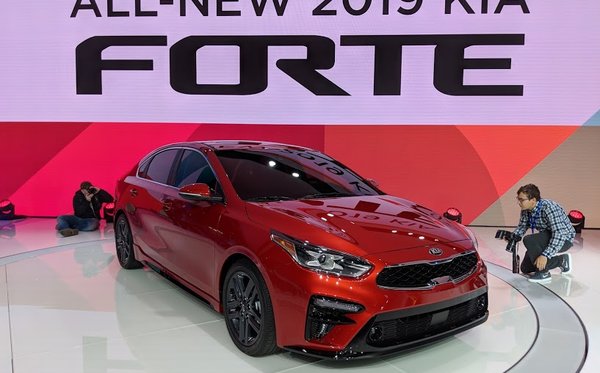 Read more about the article Kia Forte 2019 : un nouveau style et une conception améliorée