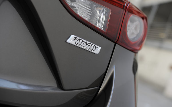 Read more about the article Tout ce qu’il faut savoir sur la Mazda3 2019 et SKYACTIV-X