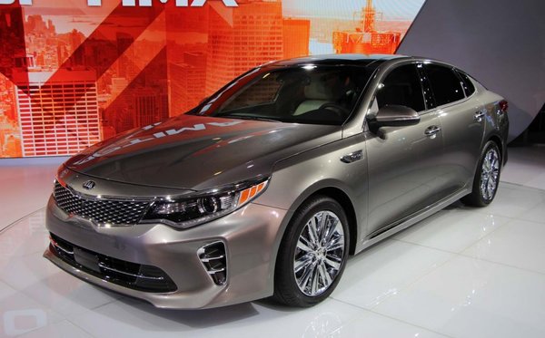 Read more about the article La nouvelle Kia Optima 2016 présentée à New York