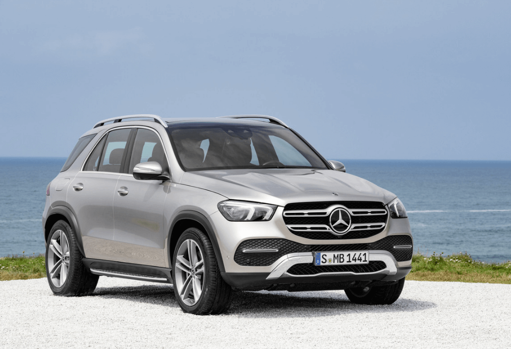 Read more about the article Mercedes-Benz GLE 2020 : La référence est à nos portes