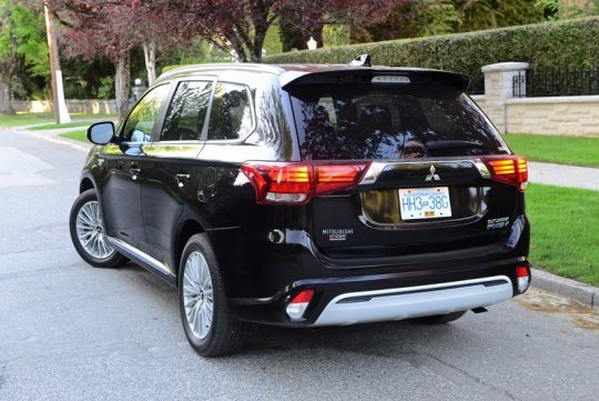 mitsubishi outlander phev