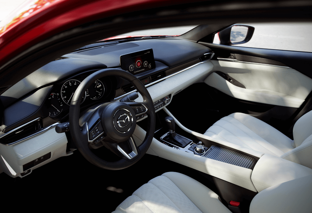 Read more about the article La série Signature de Mazda : beauté, luxe et raffinement à prix abordable