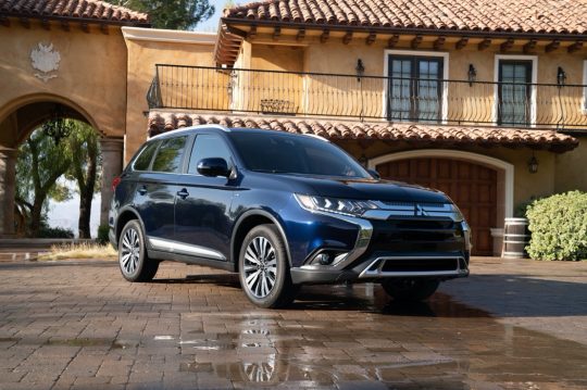 Mitsubishi Outlander 2019 VS Nissan Rogue 2019 : lequel choisir ?