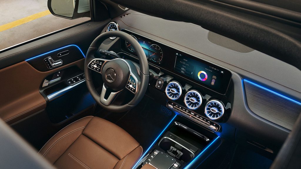 Interior of 2021 mercedes benz gla from above o 1