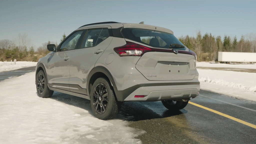 Groupe beaucage nissan kicks 2021 rear