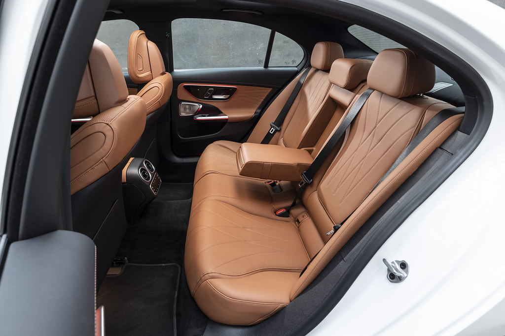 Mercedes class c 2022 interieur 4