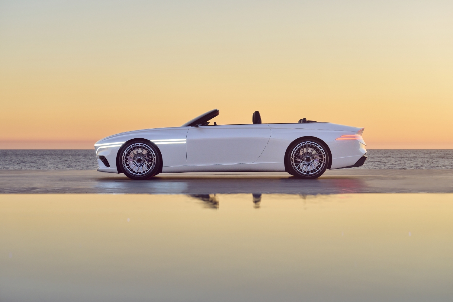 Read more about the article Genesis dévoile le X Convertible Concept