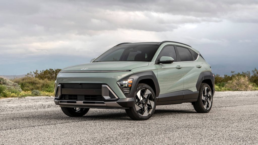 ARTICLE Hyundai Kona vs. Kia Seltos vs. Subaru Crosstrek vs. Honda HR V vs. Nissan Qashqai KONA