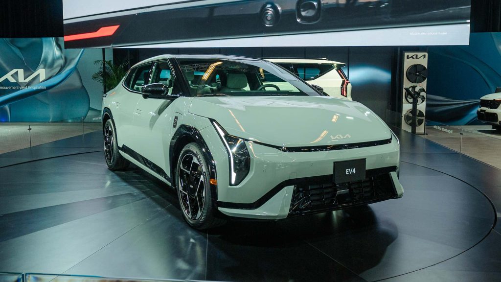 GROUPE BEAUCAGE SALON AUTO 2026 Kia EV4 2026